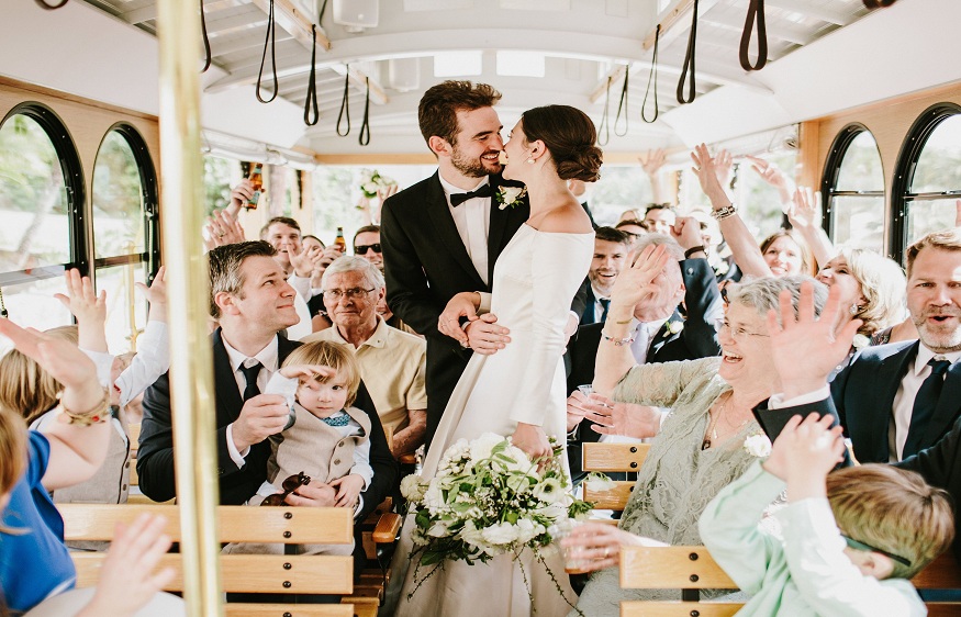 5 Ways to Make Your Wedding Limousine Plans a Lot Easier