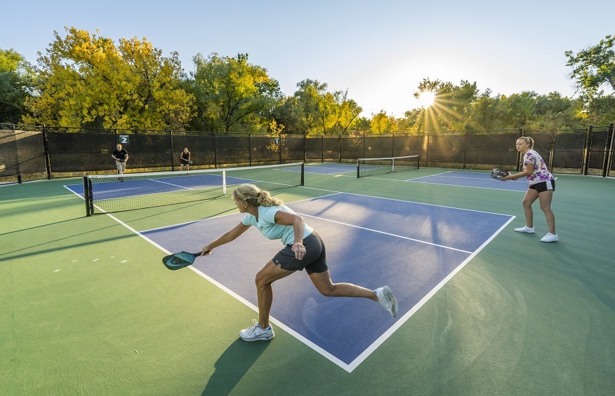 Demystifying the American Pickleball Double Bounce Rule