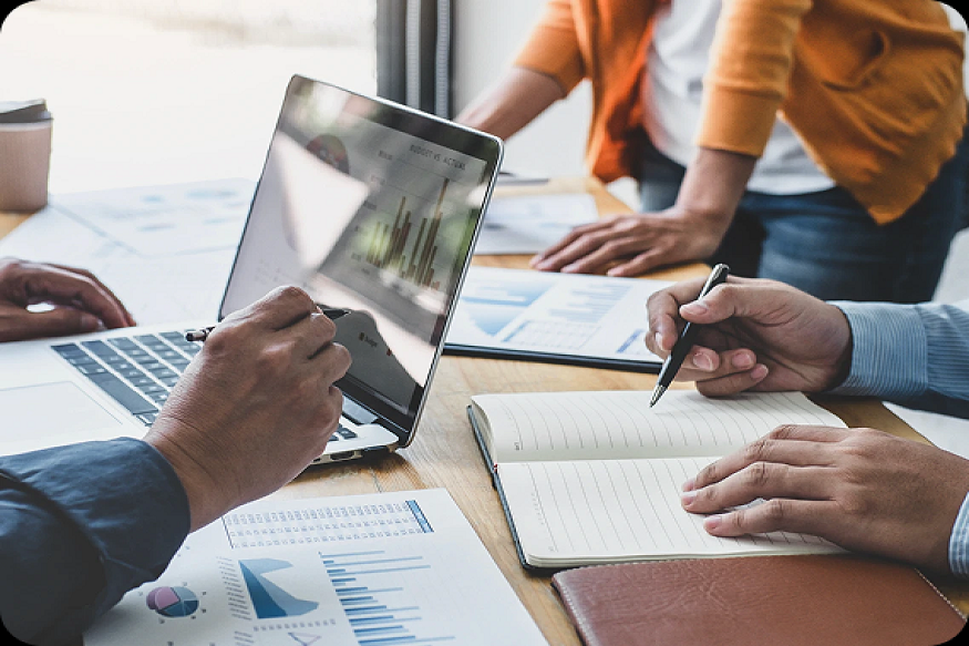 Your Complete Guide to Selecting the Right IT Partner: Essential Tips for American Businesses